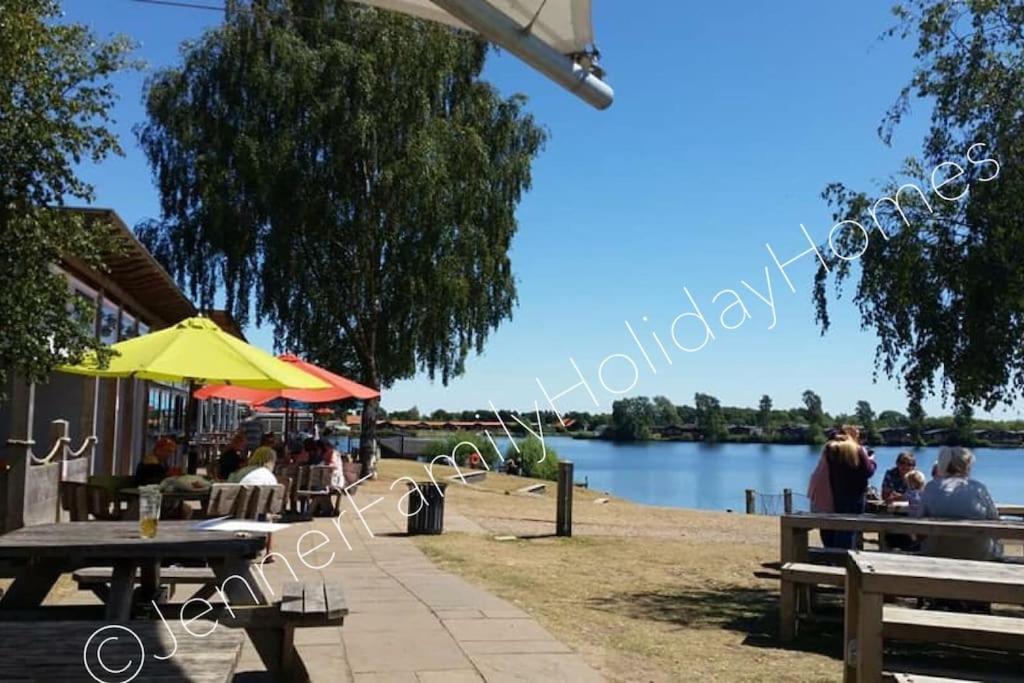 Jenner Family Holiday Homes At Tattershall Lakes Dogdyke Exterior foto